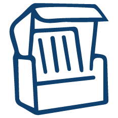 Strandkorb am Strand saisonbedingt